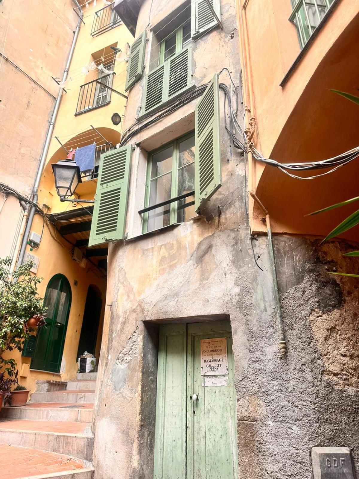 Maison De Ville Typique Mentonnaise Экстерьер фото