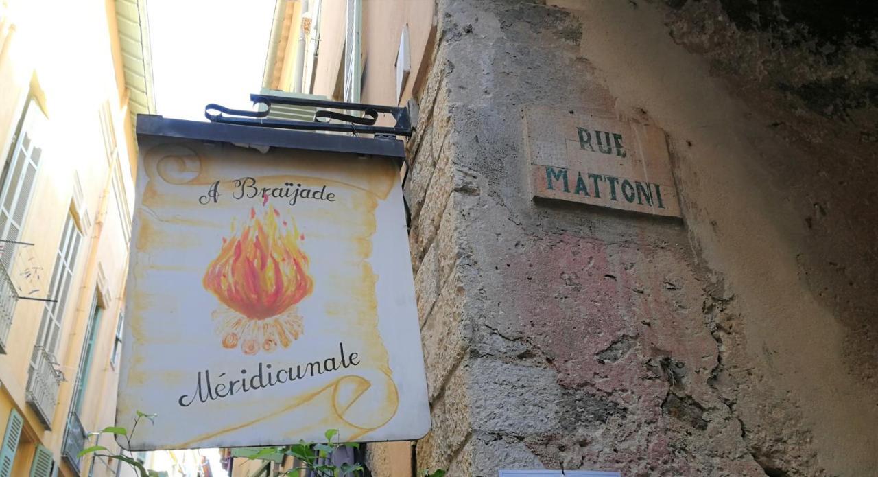 Maison De Ville Typique Mentonnaise Экстерьер фото