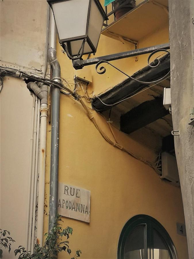 Maison De Ville Typique Mentonnaise Экстерьер фото